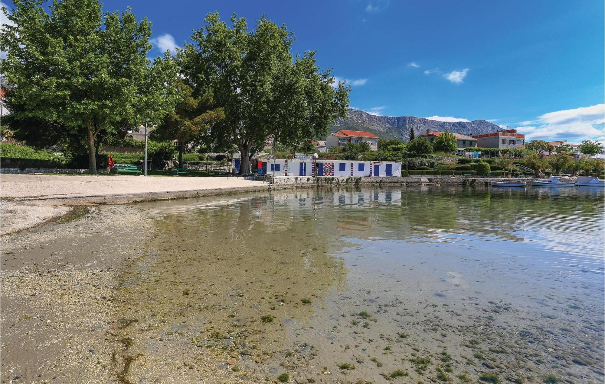 Nice Apartment In Kastel Sucurac With Kitchen Kastela Exterior photo